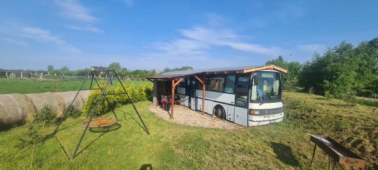 Vila Atomi Countrybus Aucugals Exteriér fotografie